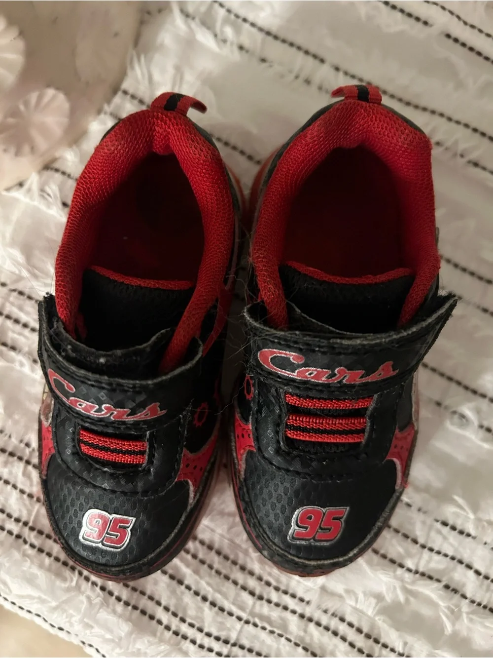 Disney Lightning McQueen Light Up Sneakers Black Red Kids Size 6